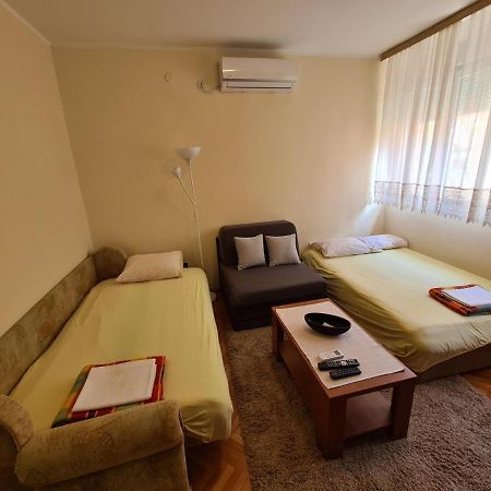 City Centar Apartment ติวัต ภายนอก รูปภาพ