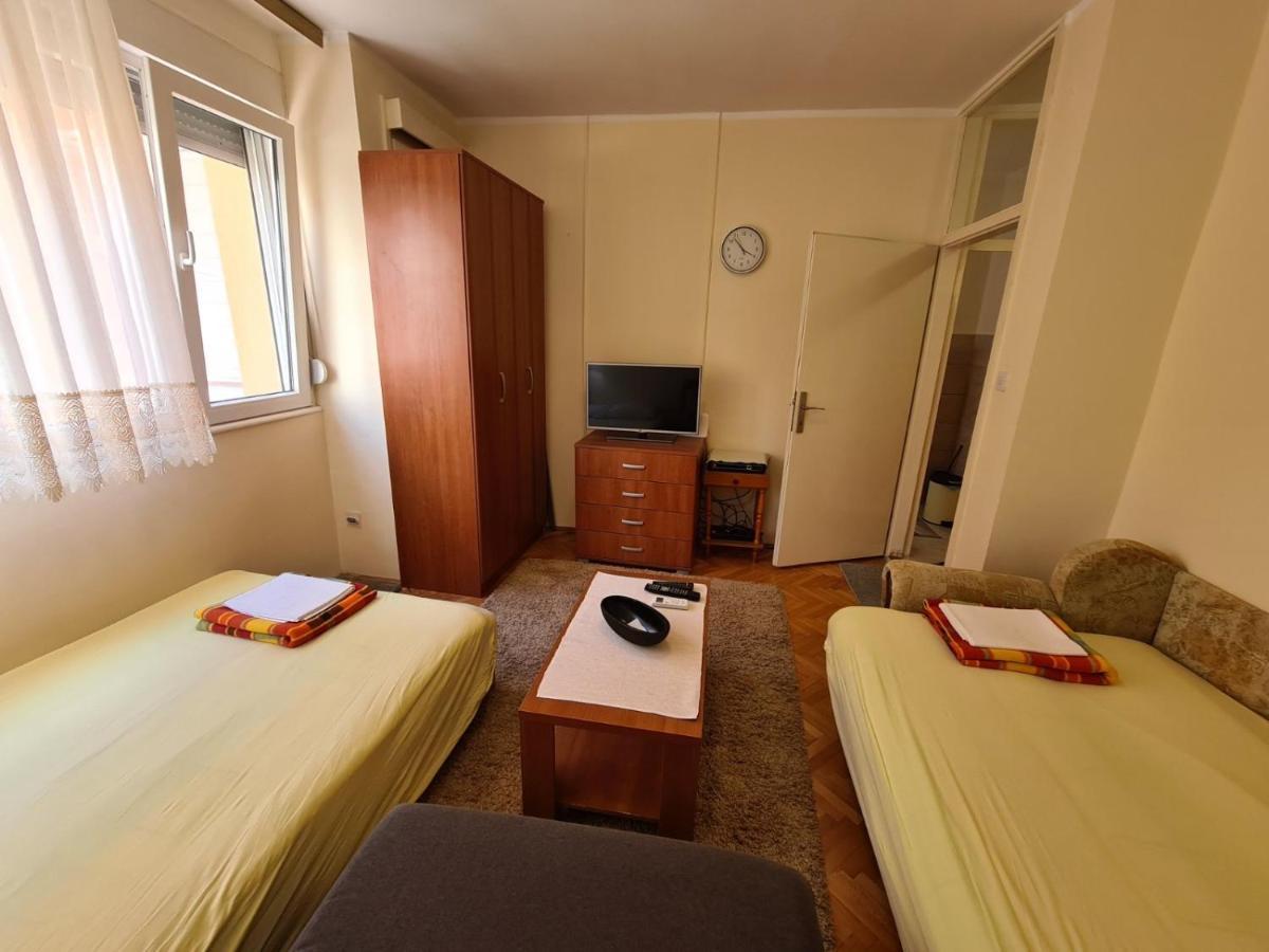 City Centar Apartment ติวัต ภายนอก รูปภาพ