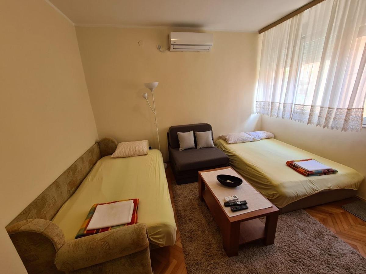 City Centar Apartment ติวัต ภายนอก รูปภาพ