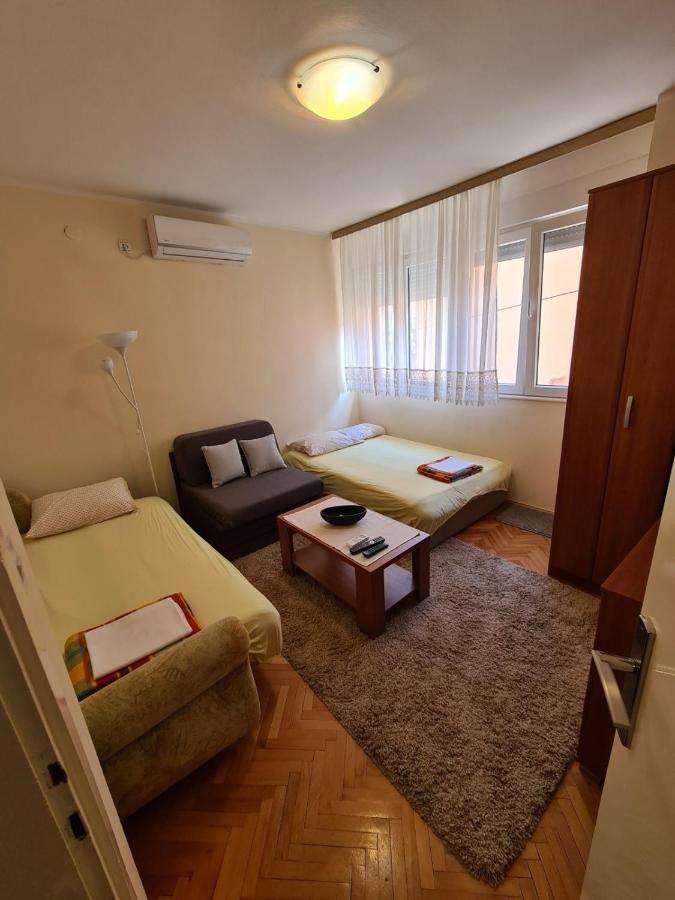 City Centar Apartment ติวัต ภายนอก รูปภาพ
